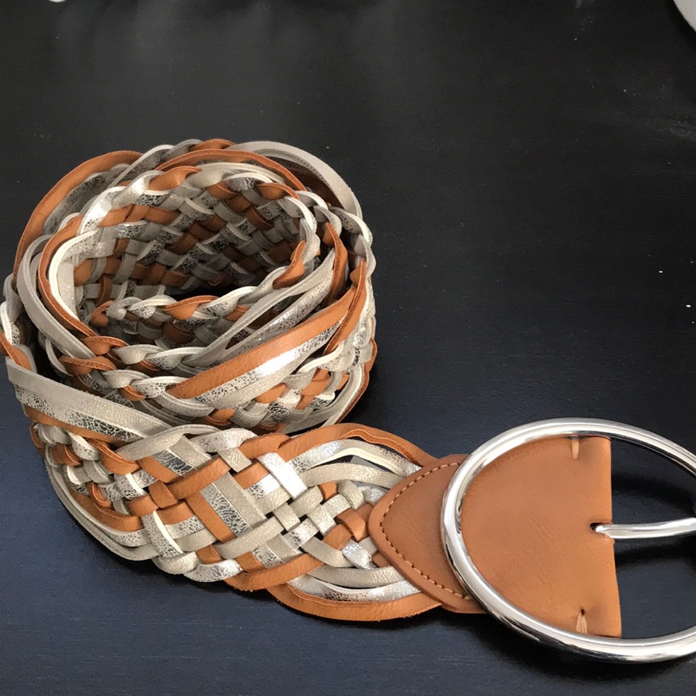 INC International Concepts belt